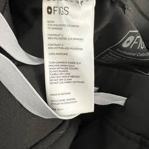 Brand new Figs Zamora small petite black scrub pants.  Not high waited.